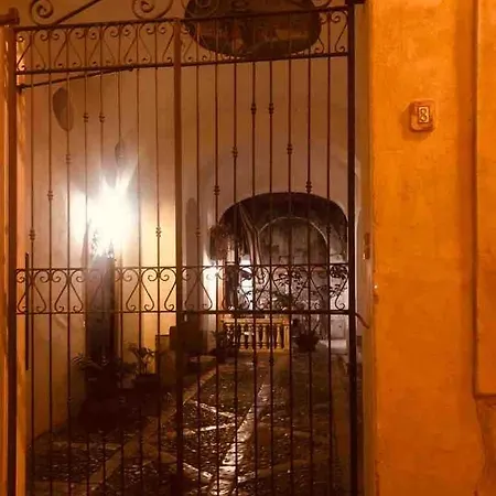 Apartman La Casetta Perfetta @ The Cathedral Palermo