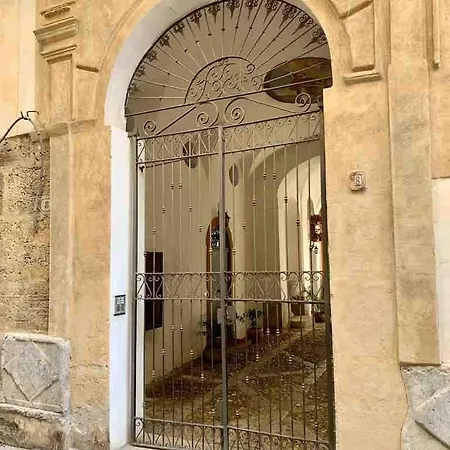 La Casetta Perfetta @ The Cathedral Apartman *