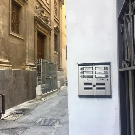 La Casetta Perfetta @ The Cathedral * Palermo